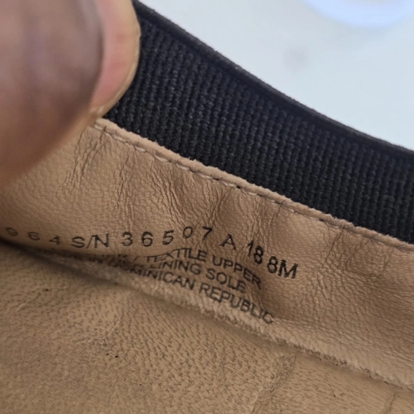 Tory Burch Caroline Black Leather Elastic Trim Ballet Flats Size 8M Medallion - Picture 11 of 11